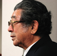 志太 勤
