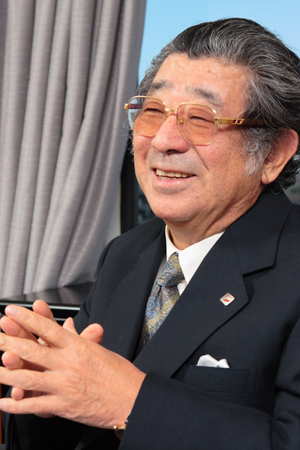 志太 勤